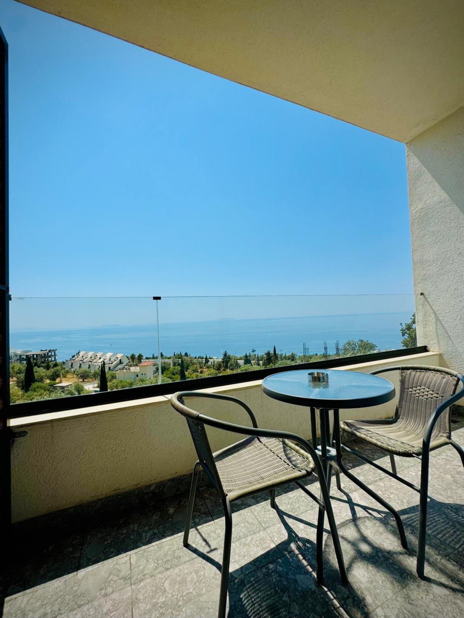 Gogo'S Boutique Hotel Dhermi Exterior photo