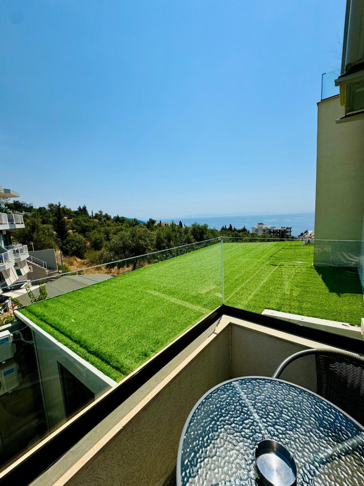 Gogo'S Boutique Hotel Dhermi Exterior photo